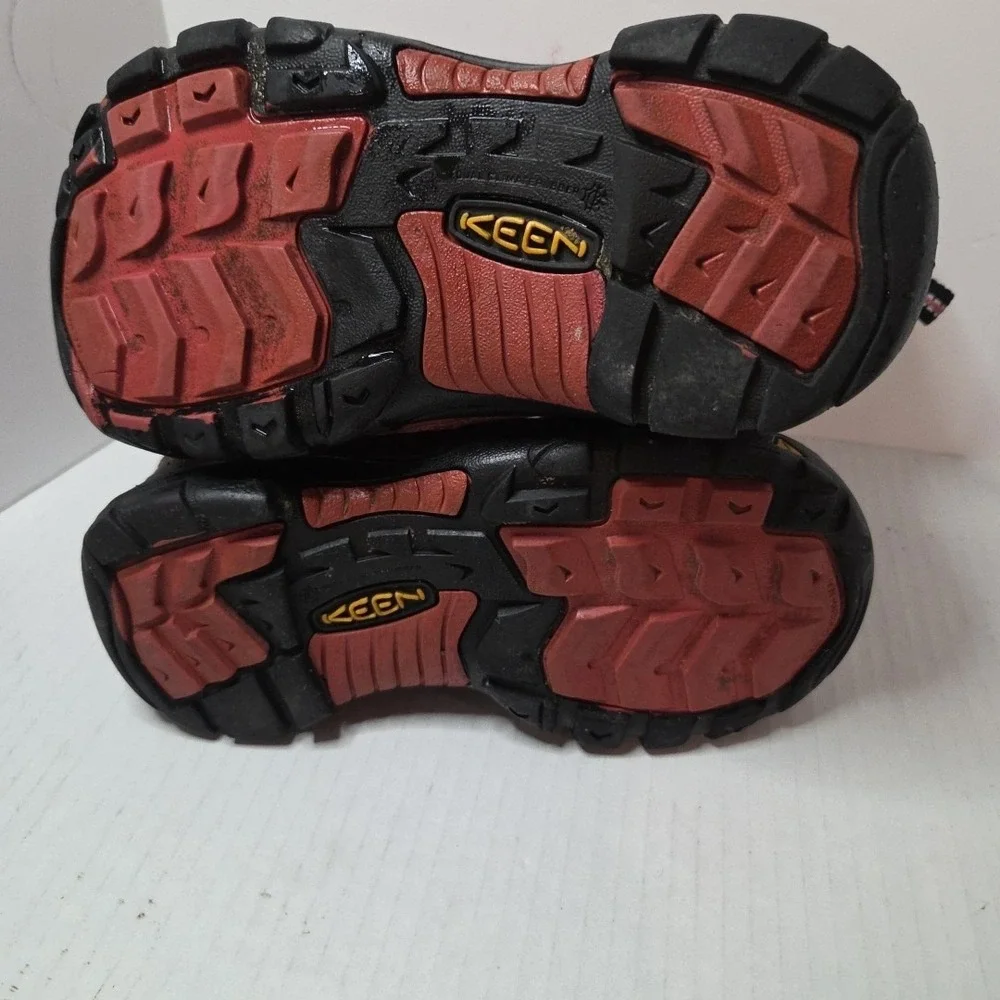 Keen Winter Snow Winter Boots Black Pink Girls Youth Size 1